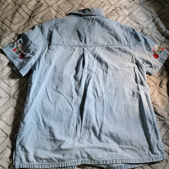 Vintage Passion-I Womens Denim Button Down Embroidered Short Sleeve Shirt Size M - Picture 3 of 8
